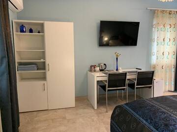 Фото номера Роскошный трехместный номер Гостевой дом Casa Petri г. Sînpetru 13