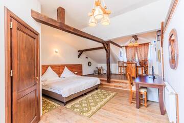 Фото номера Двухместный номер с 1 кроватью или 2 отдельными кроватями Отель Hotel Bielmann г. Sînpetru 22